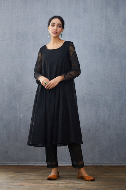 Gulghast Kalidaar Paavni Kurta Set