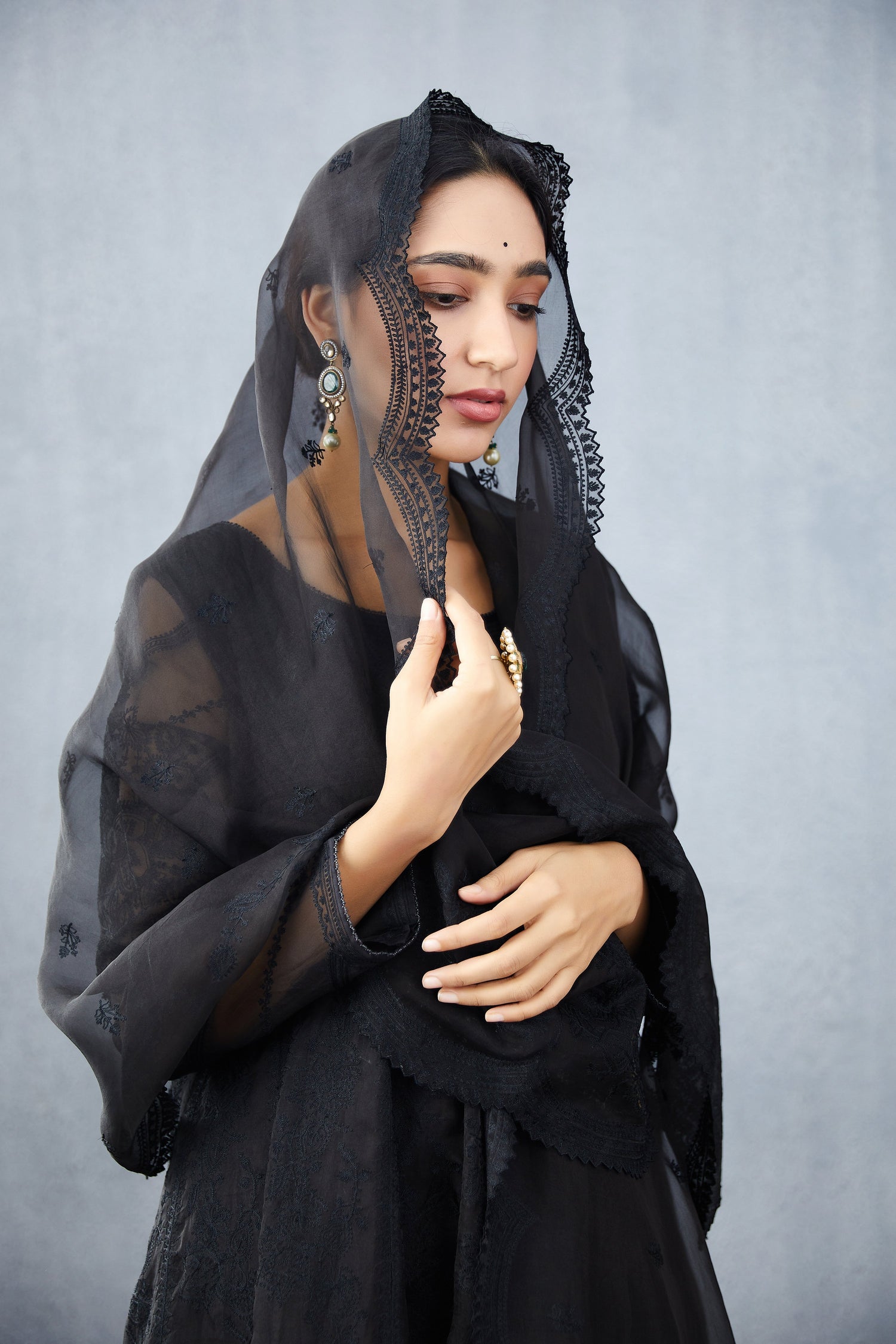 Gulghast Kalidaar Paavni Kurta Set