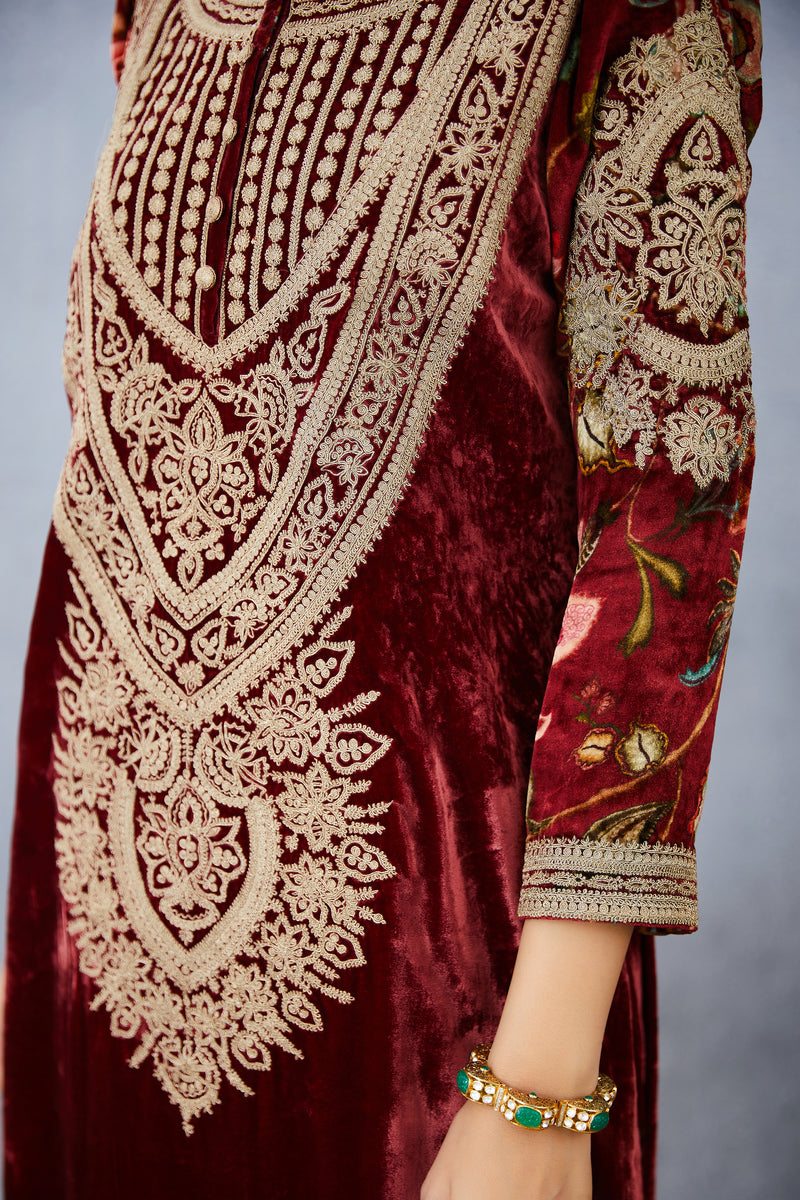 Heavy embroidered Silk velvet kurta set