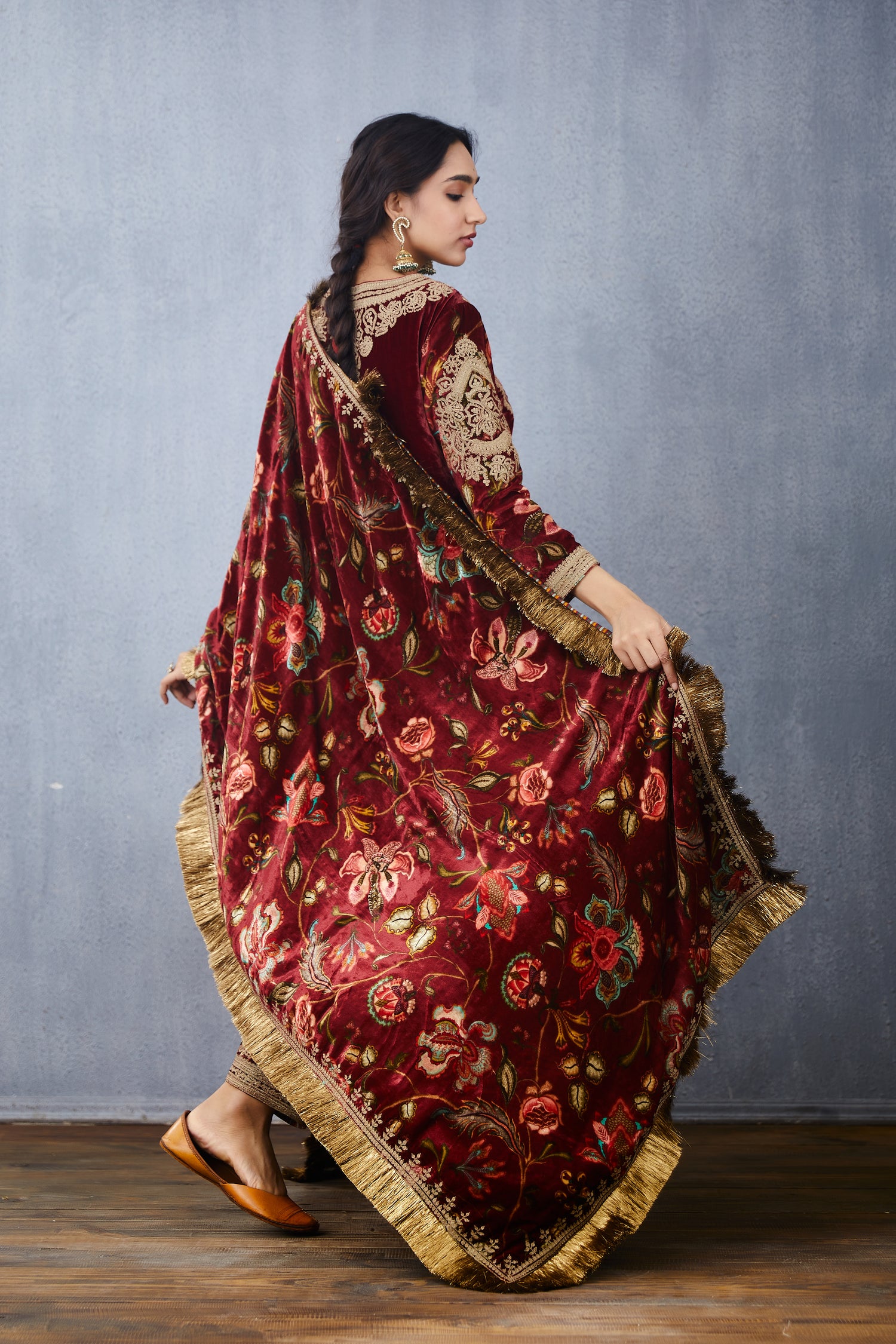 Gudhal Aakifah Sona Jhallar Doshala