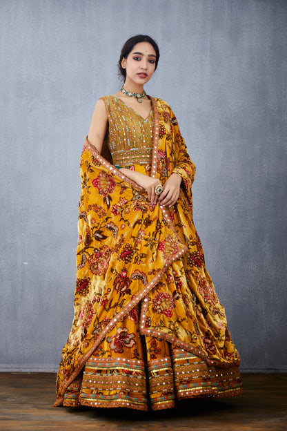 Sunehra Makhmal Naznin Doshala