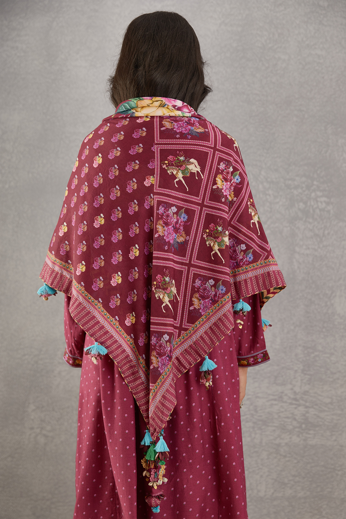 RTS - Manika Trikoniya Scarf