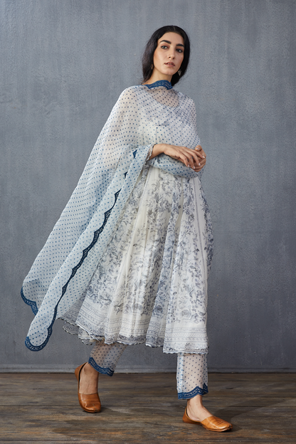 Neeli Gauraiya Swati Kurta Set