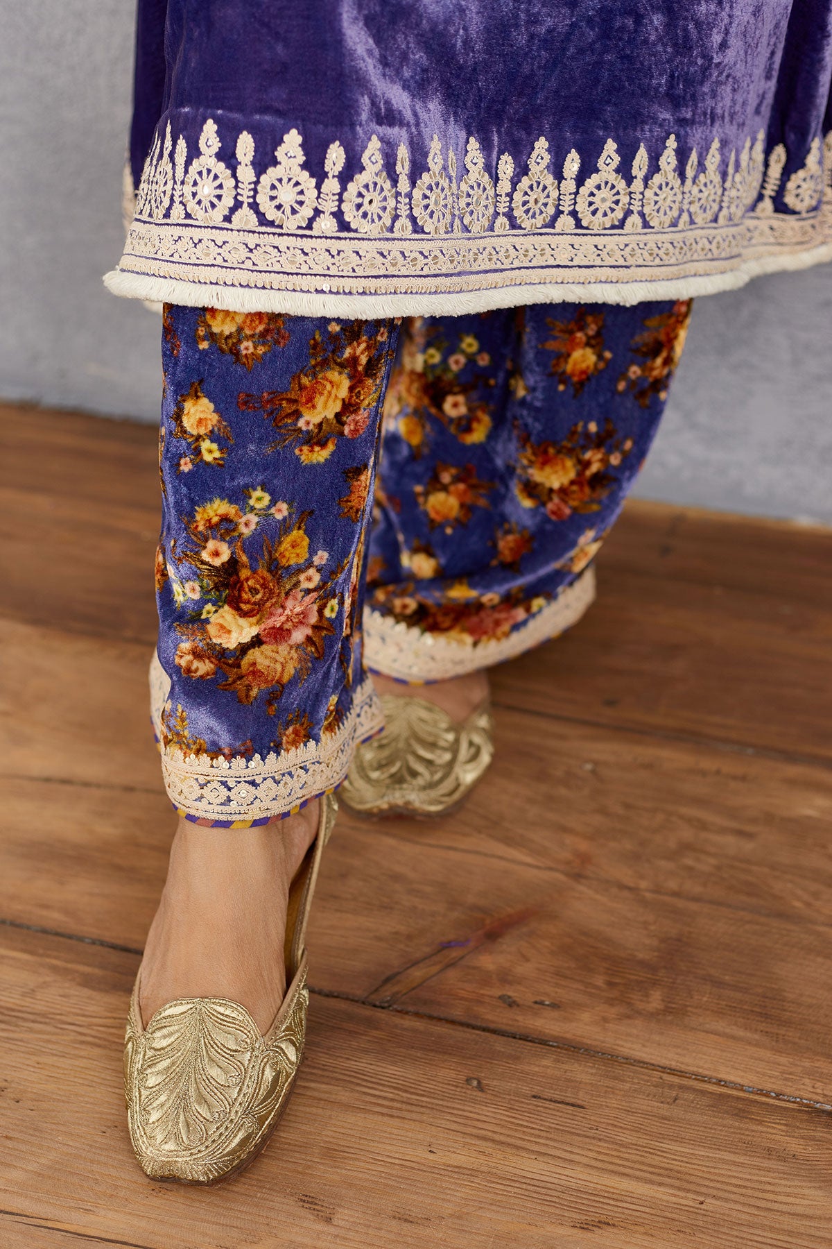 Jamuni Gulnaz Kurta Set