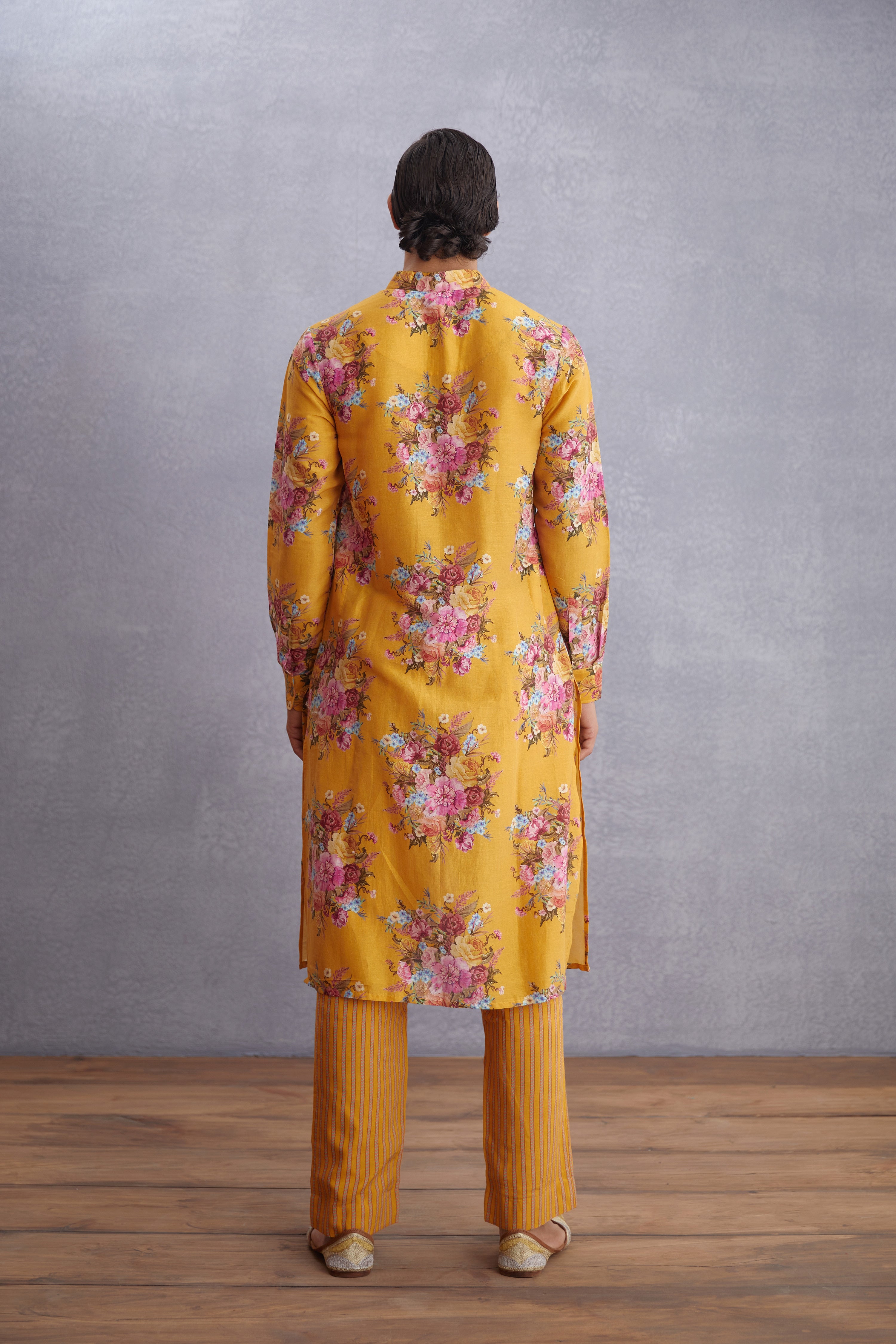 Sunehra Nisarg Kurta Set