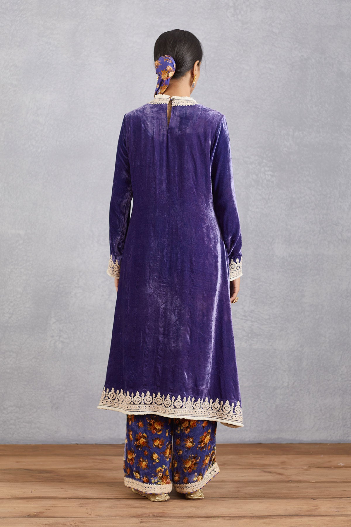 Jamuni Gulnaz Kurta Set