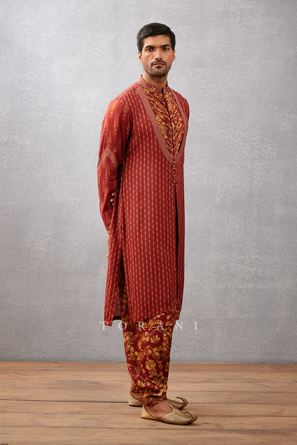 Gulnar Uzair Kurta Set