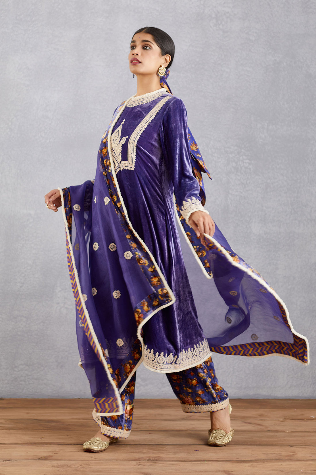 Jamuni Gulnaz Kurta Set