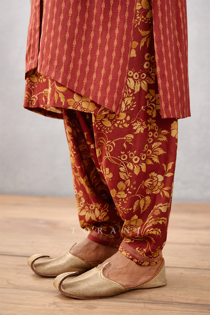 Gulnar Uzair Kurta Set