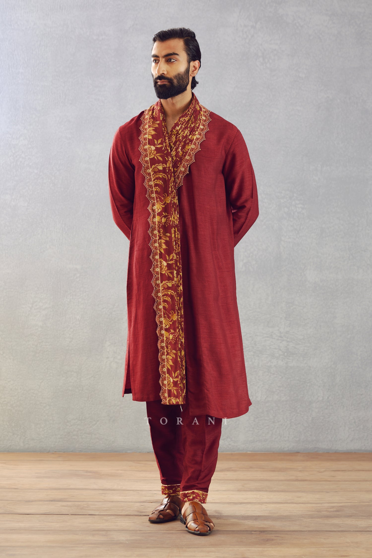 Gulnar Arham Kurta Set