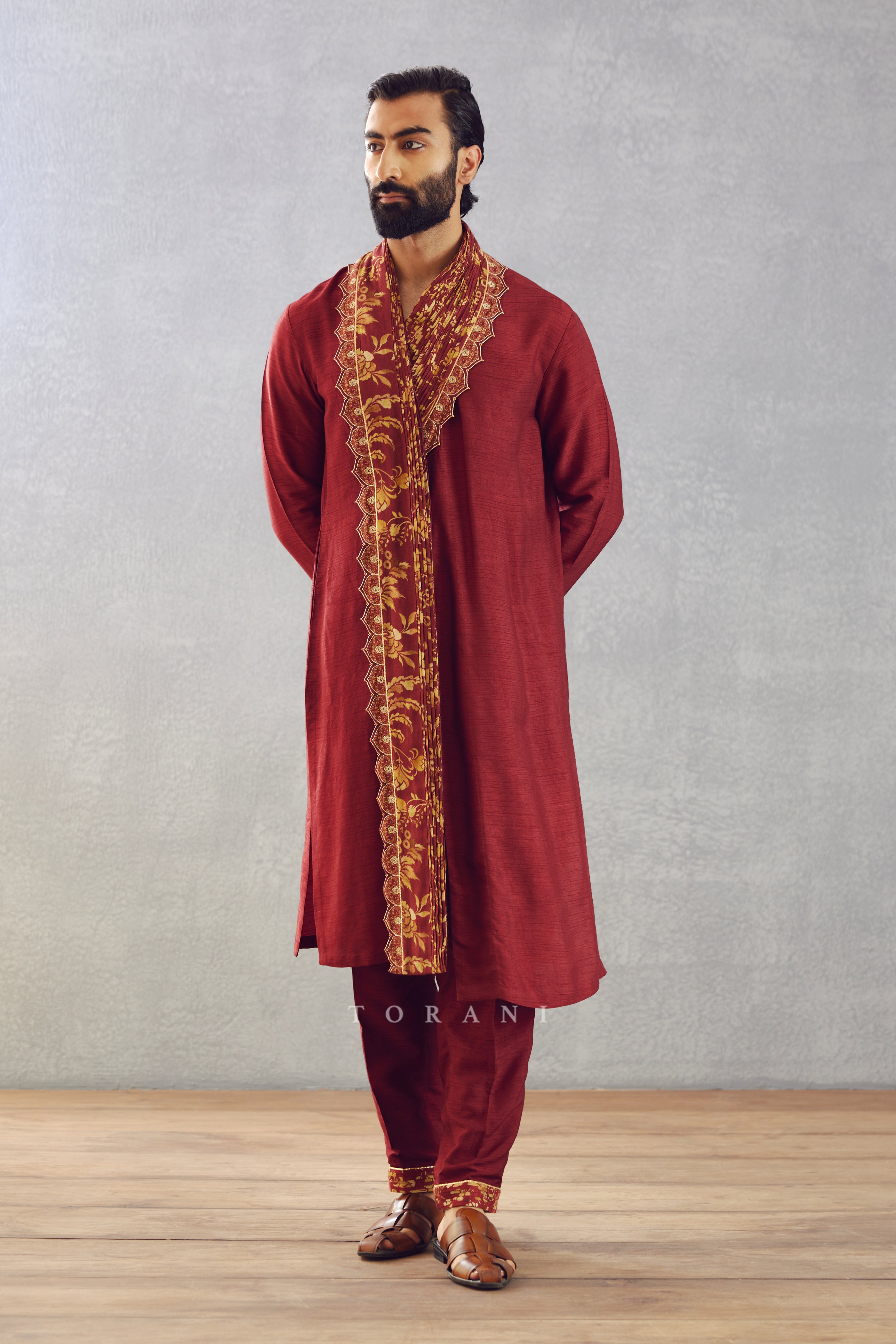 Gulnar Arham Kurta Set