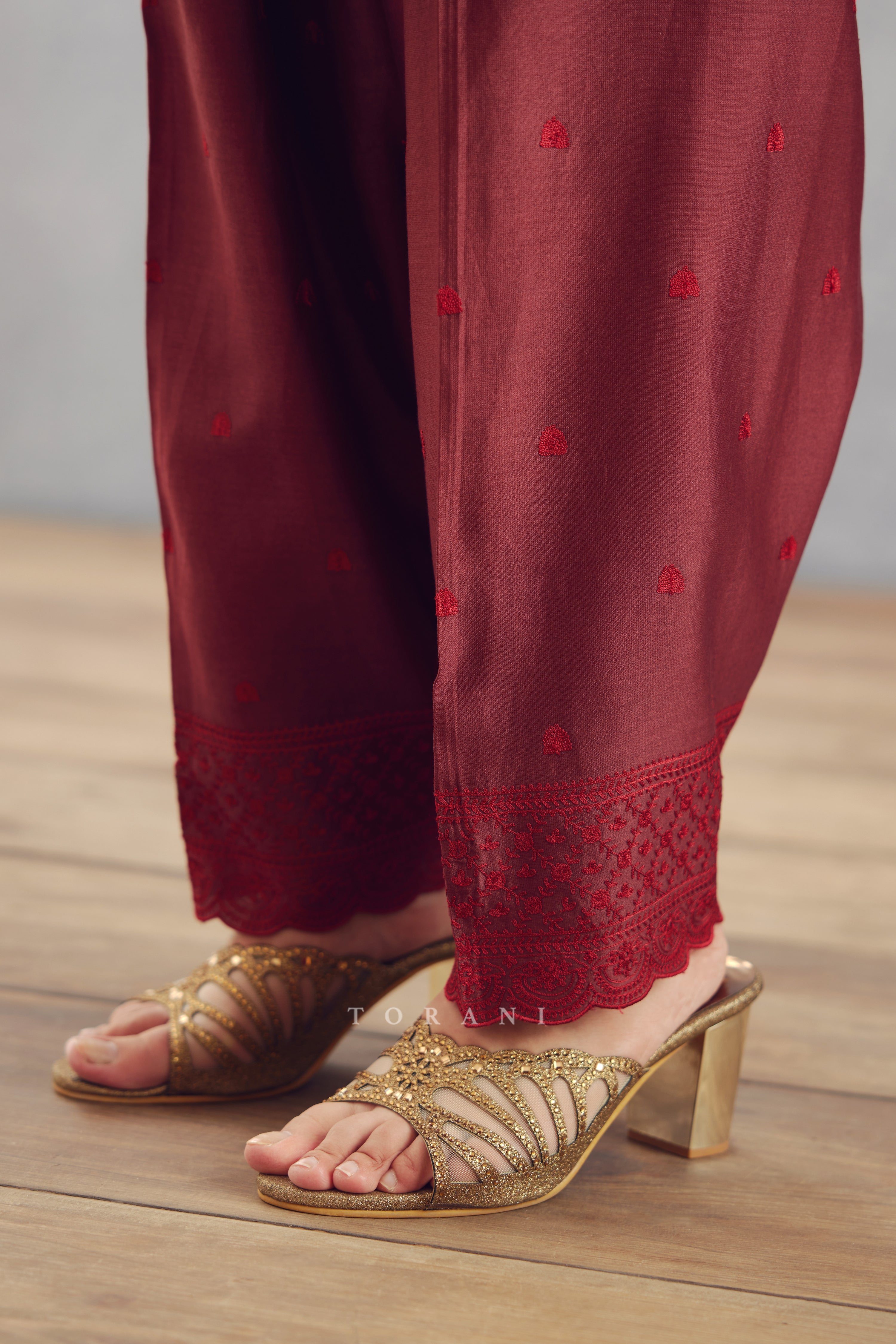 Gulnar Sloka Kurta Set