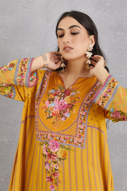 Sunehra Samar Kurta Set