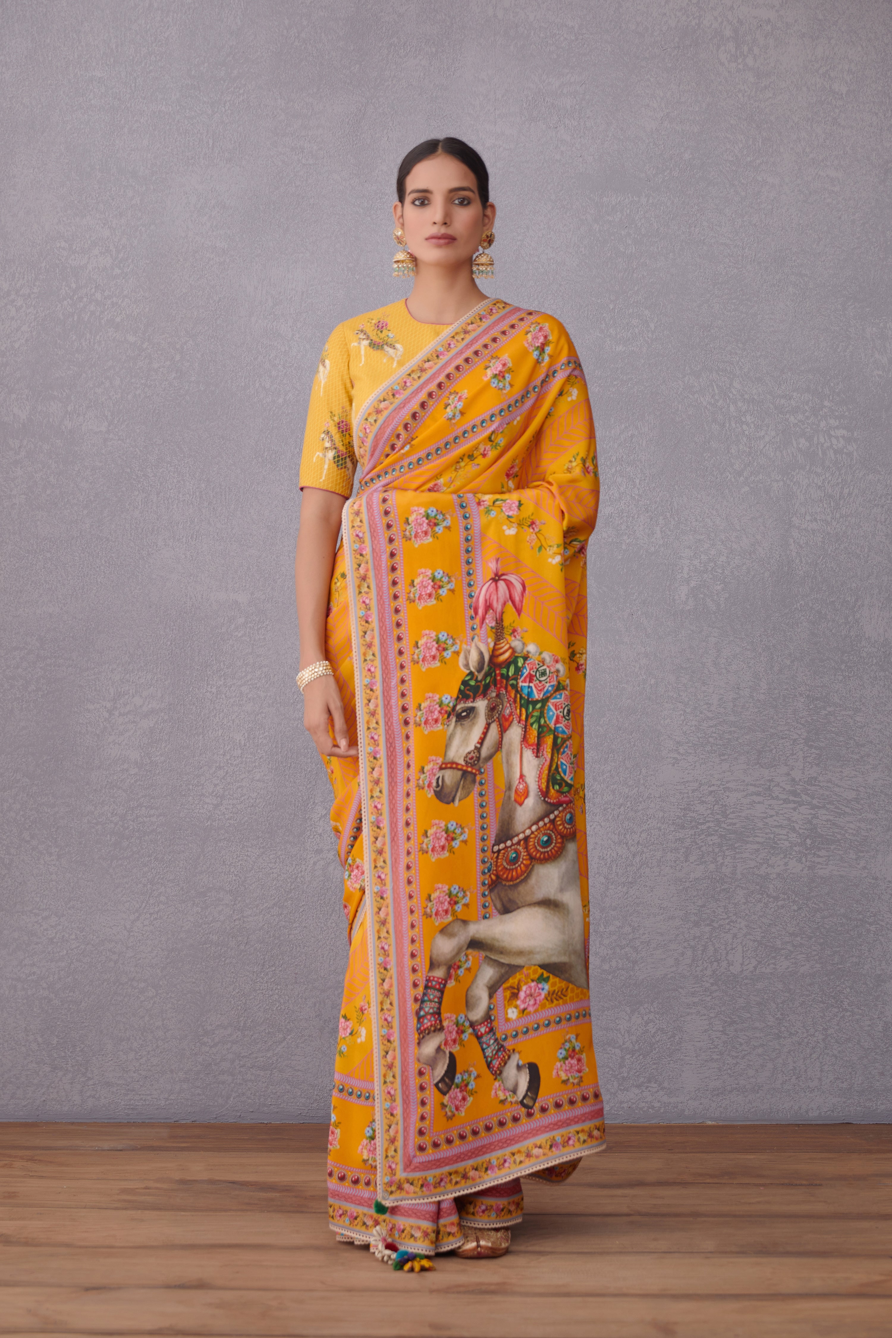 Sunehra Aashvani Saree