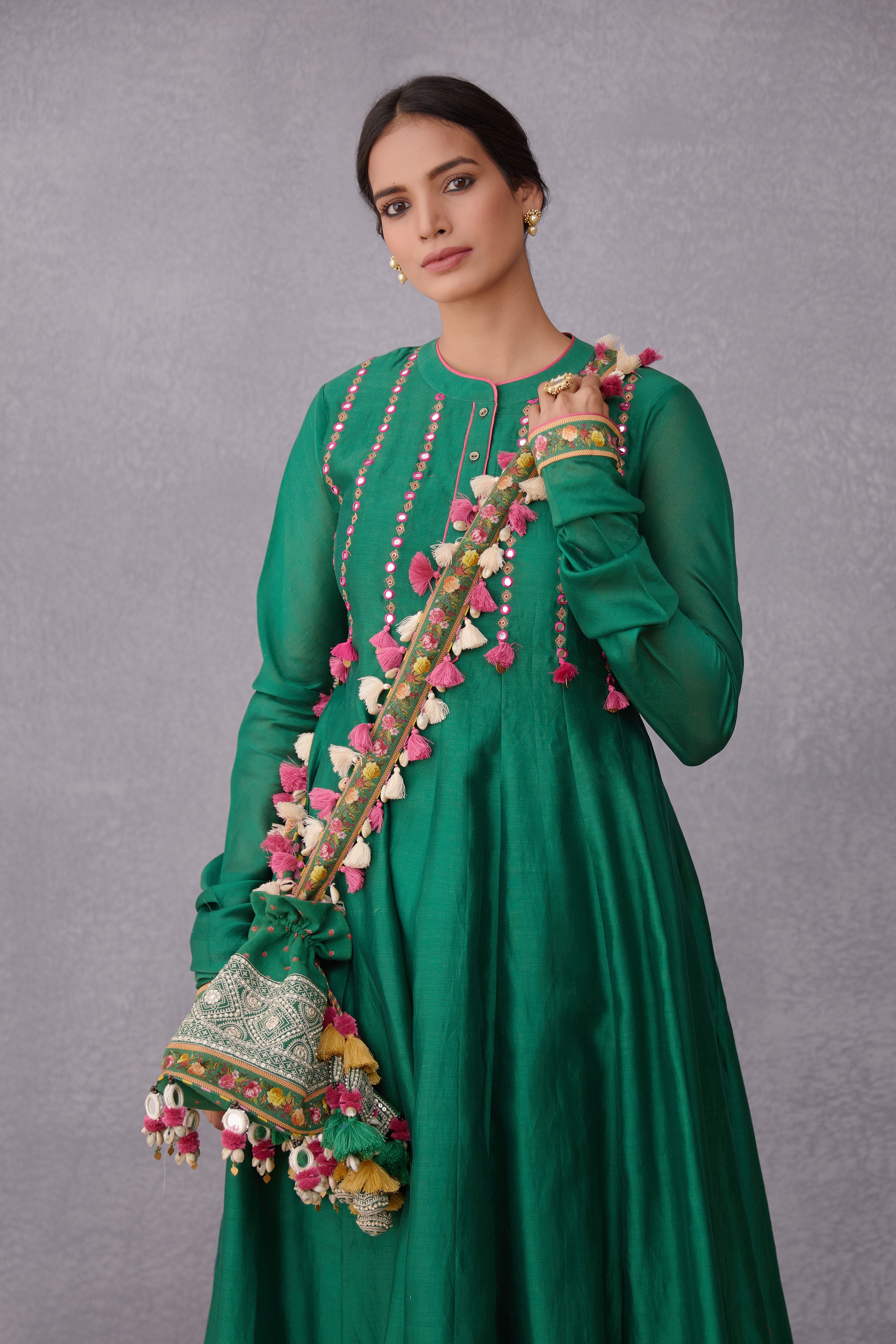 Panna Mariyam Saddle Potli