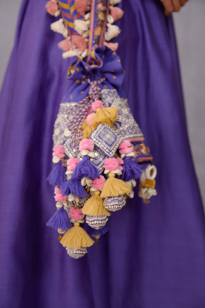 Jamuni Mariyam Saddle Potli