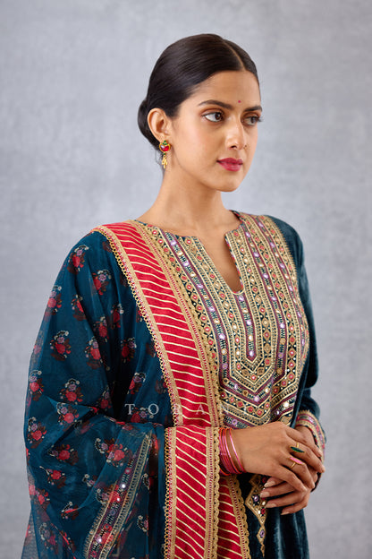 Shabnami Makhmal Paakizah Odhni