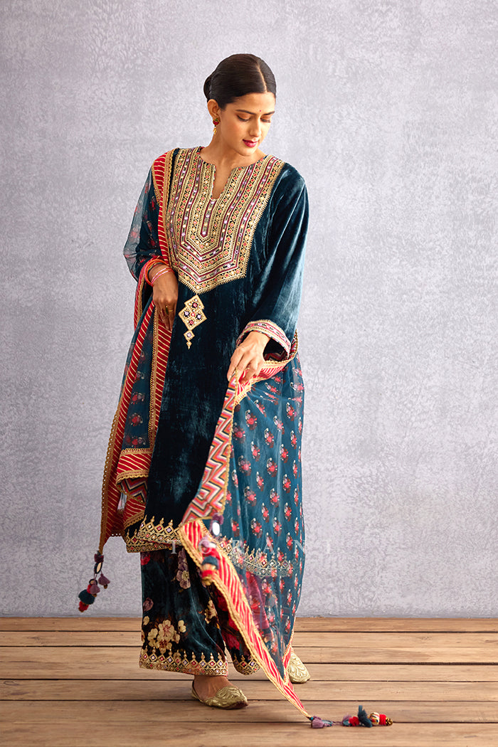 Shabnami Makhmal Paakizah Phiran Set