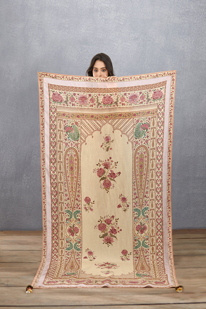 Kasturi Sumukhi Odhni