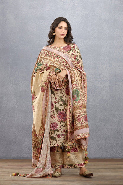 Kasturi Sumukhi Odhni