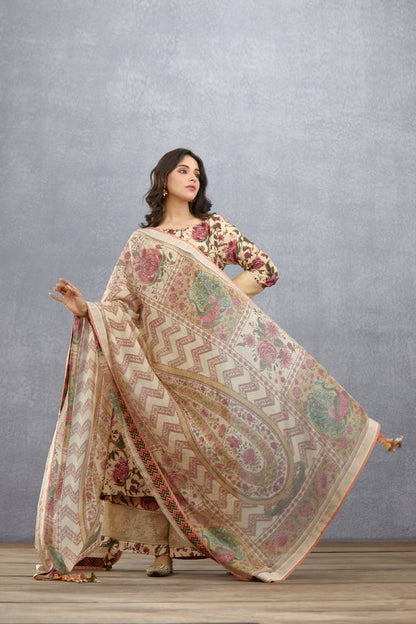 Kasturi Ambiya Odhni