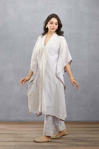 Bakaayan Aqsa Kameez Kaftan Set