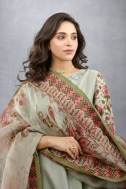 Jaituni Kalika Odhni