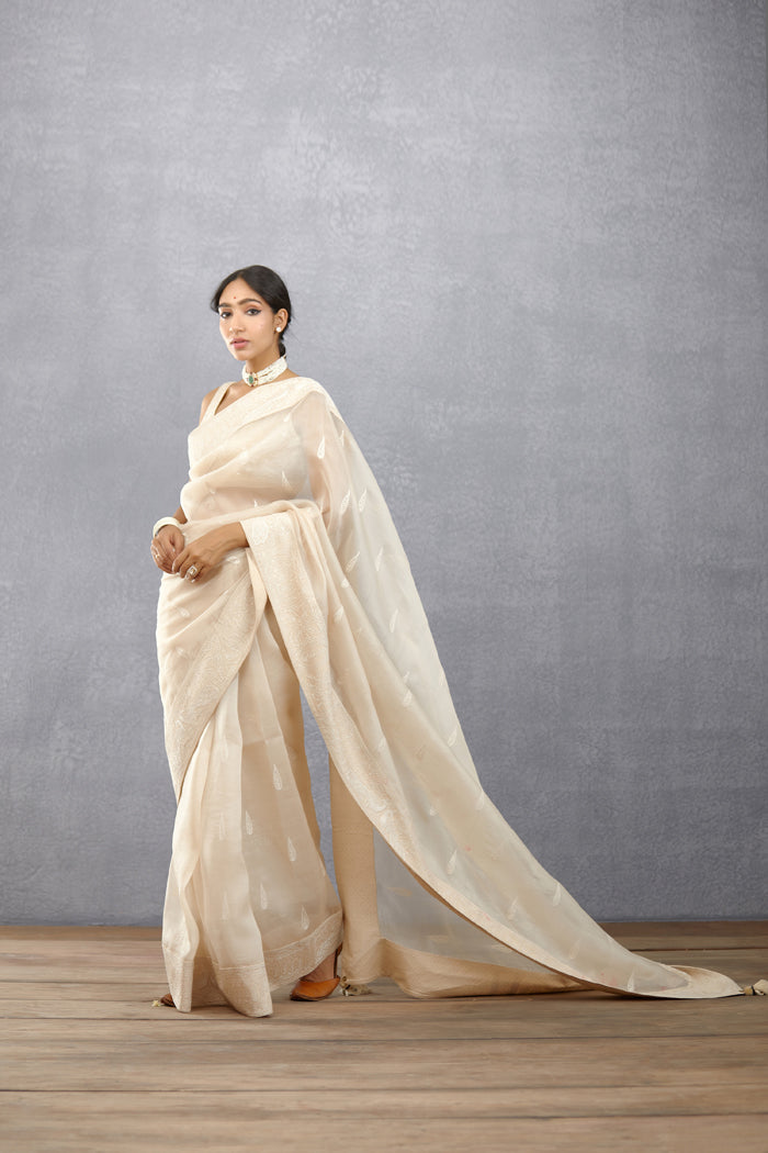 Sayani Gupta In Our Mogra Roonhi Saree Set