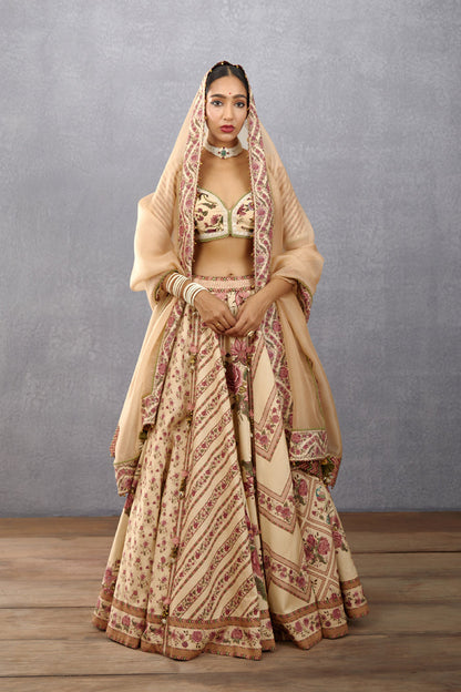 Kasturi Waheeda Odhni