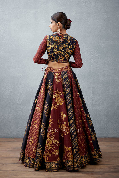 Gulnar Khurshid Lehenga Set