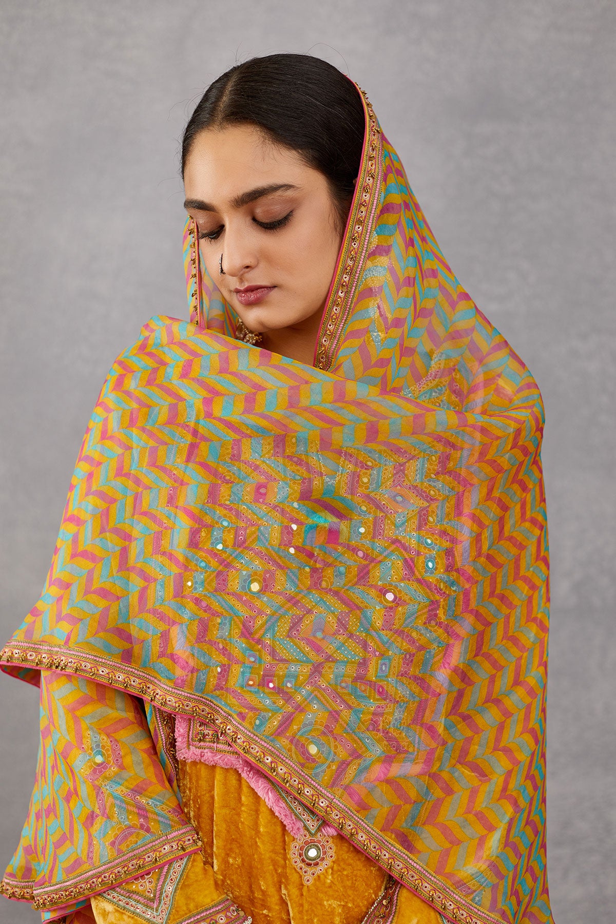 Sunehra Zeenat Kurta Set