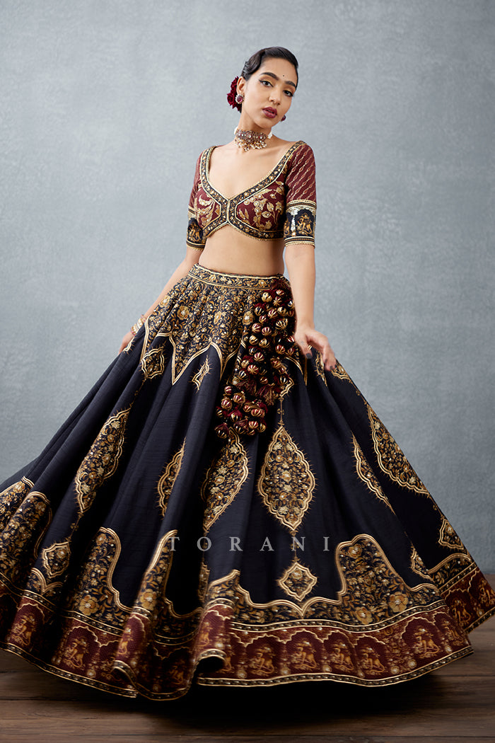 Gulghast Mahnaz Lehenga Set