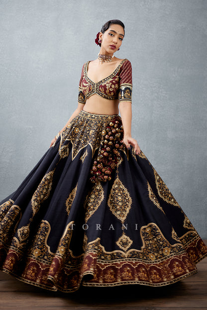 Gulghast Mahnaz Lehenga Set
