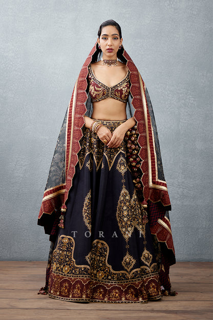 Gulghast Mahnaz Lehenga Set
