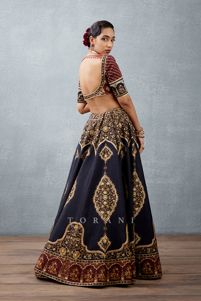 Gulghast Mahnaz Lehenga Set