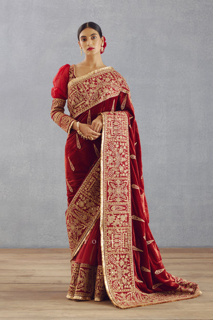 Amogh and Amruta Set For Him and Her