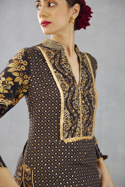 Gulghast Mehza Sharara Set