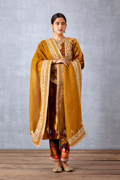 Aftaabi Qurbat Odhni