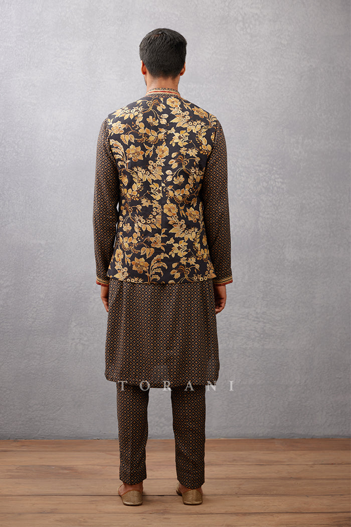 Gulghast Rehan Bandi Set