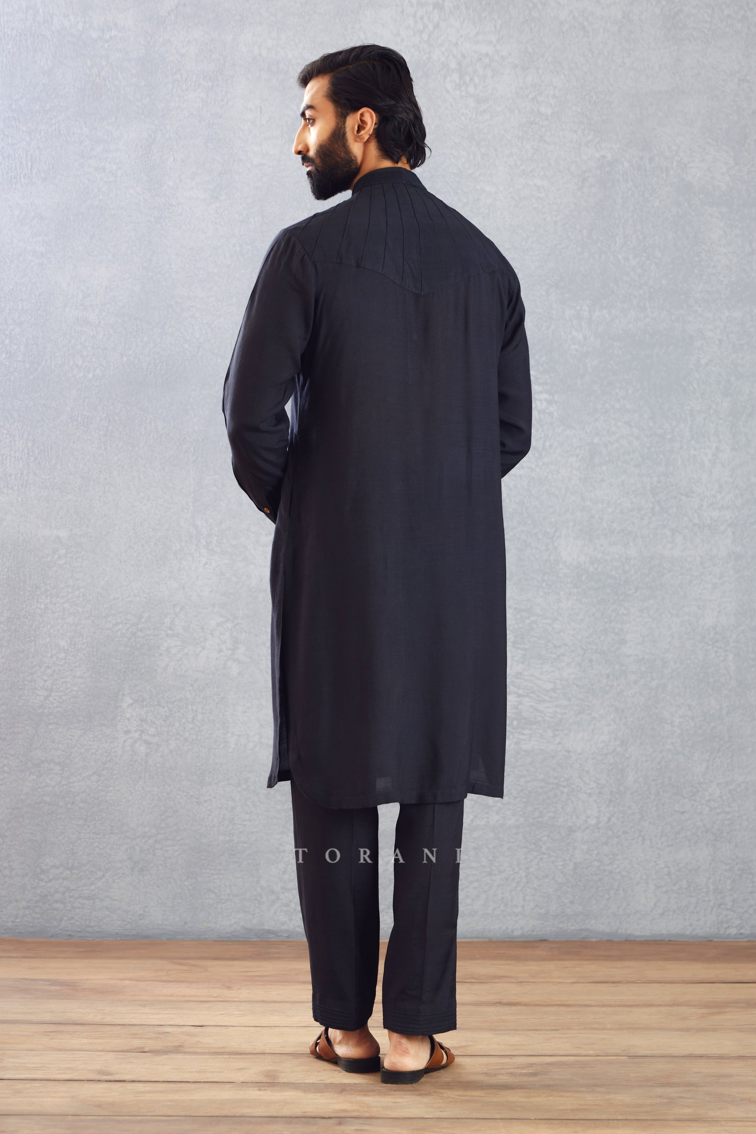 Gulghast Aarnik Bandi Set