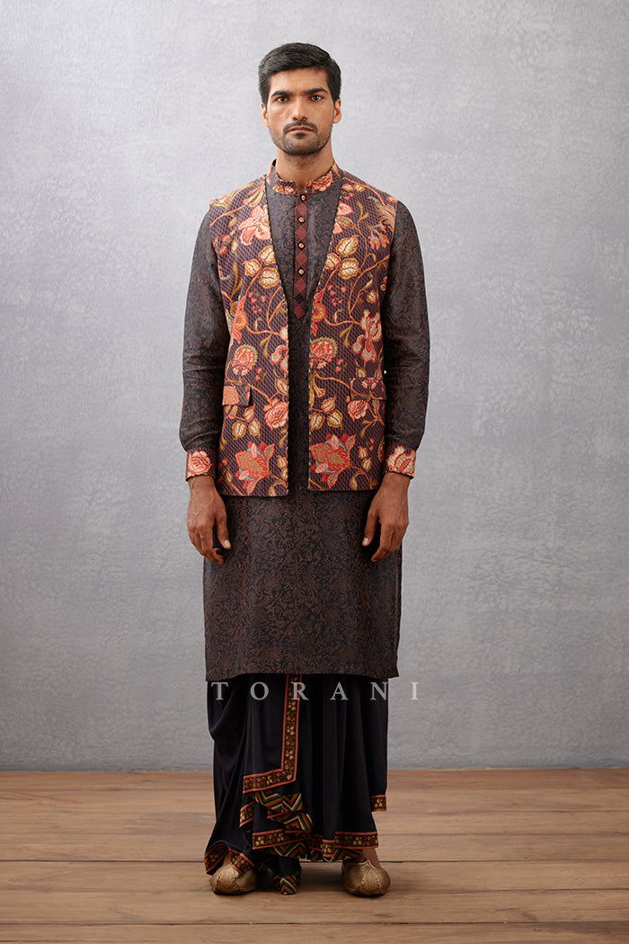 Nisha Yusuf Dhoti Set