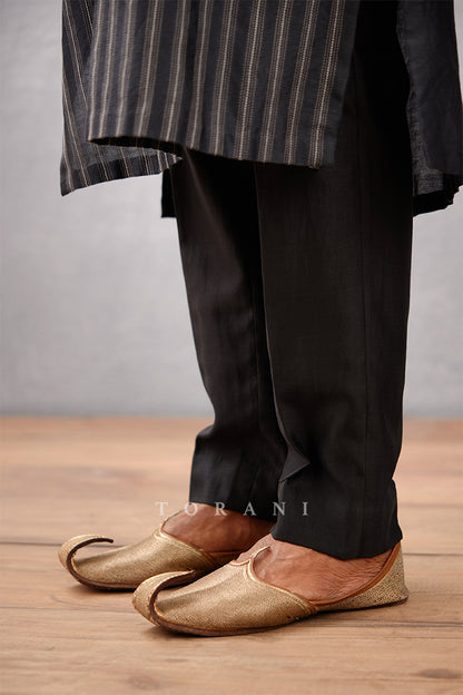 Nisha Rahim Kurta Set