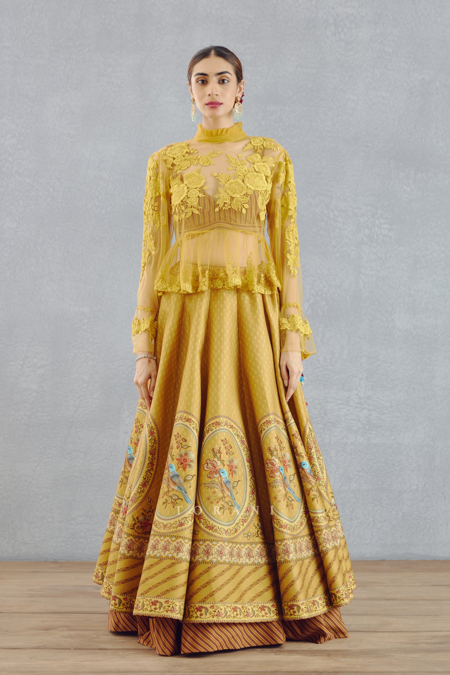 Sunehra Poulami Lehenga Set