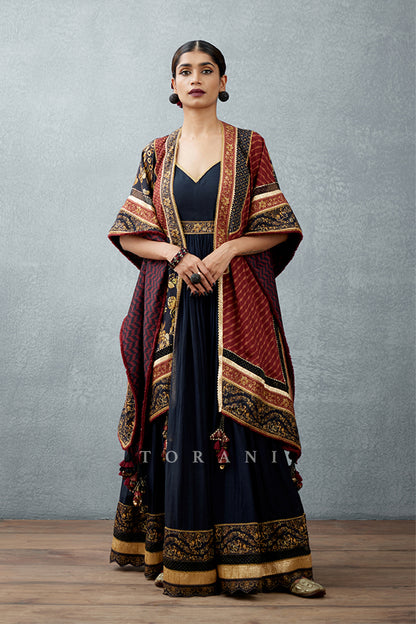 Gulghast Inarah Cape Set