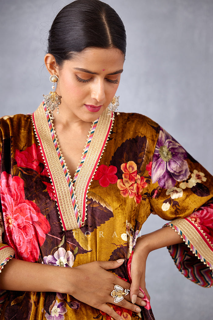 Chintz Printed V-Neck Silk Velvet Kurta Set