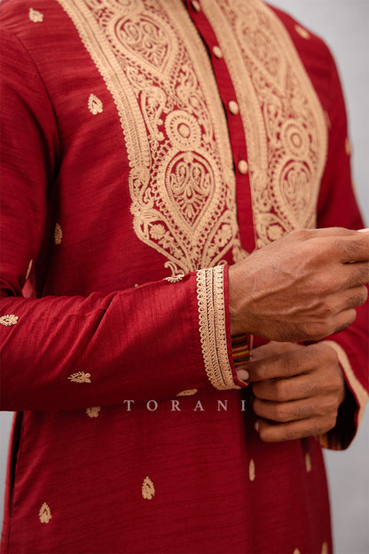 Gudhal Balochi Kurta Set