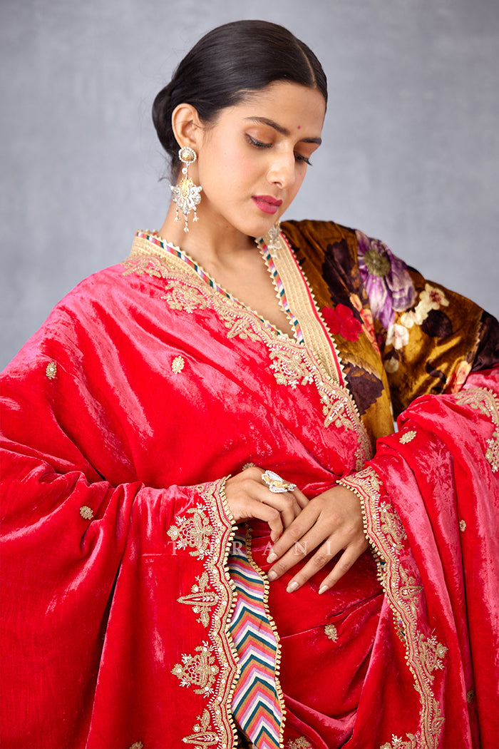 Ruh Gulaabi Mushira Doshala