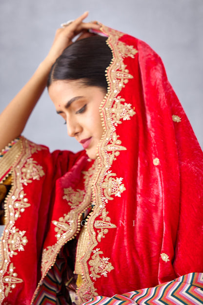 Ruh Gulaabi Mushira Doshala