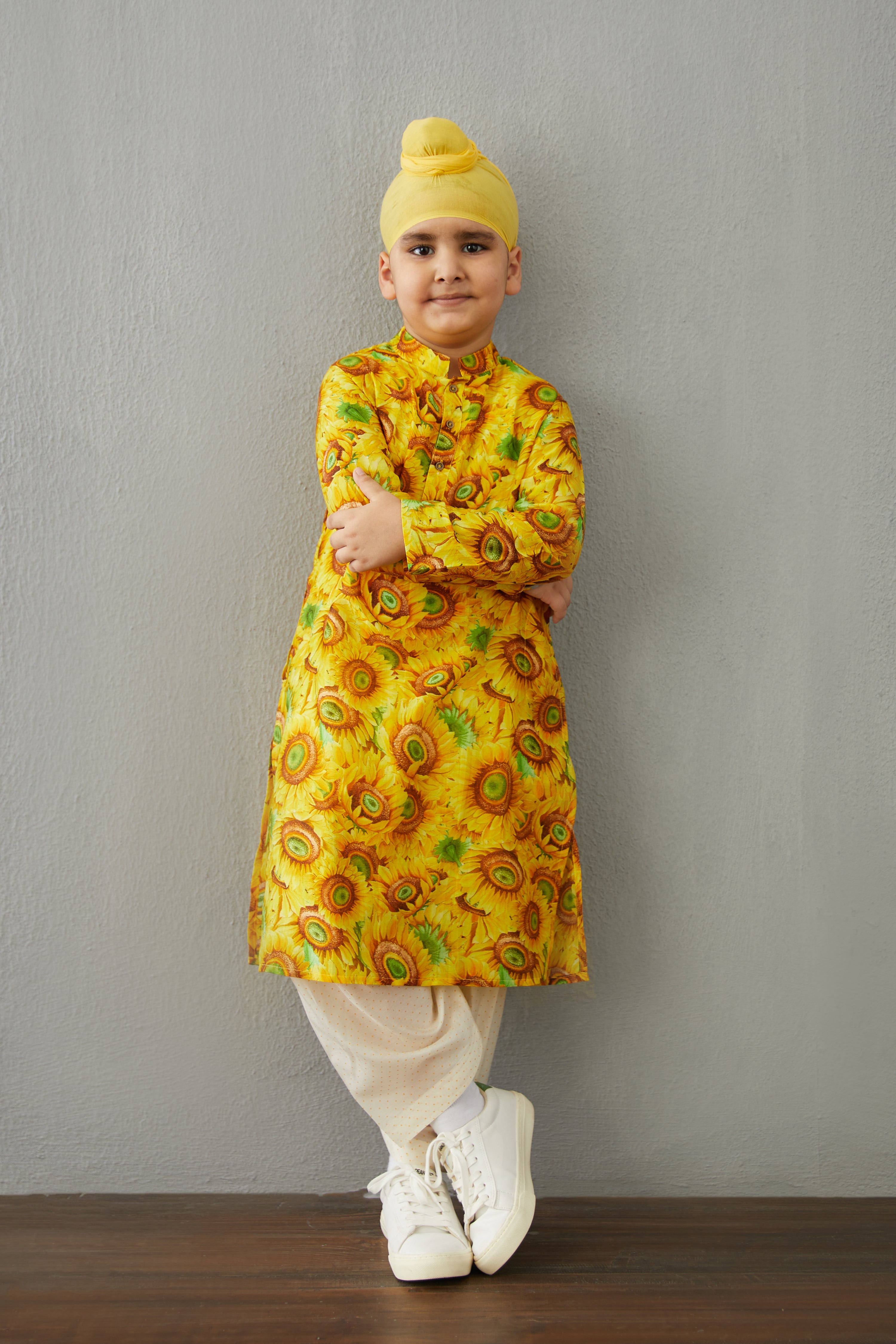 Nargis Kanan Kurta Set