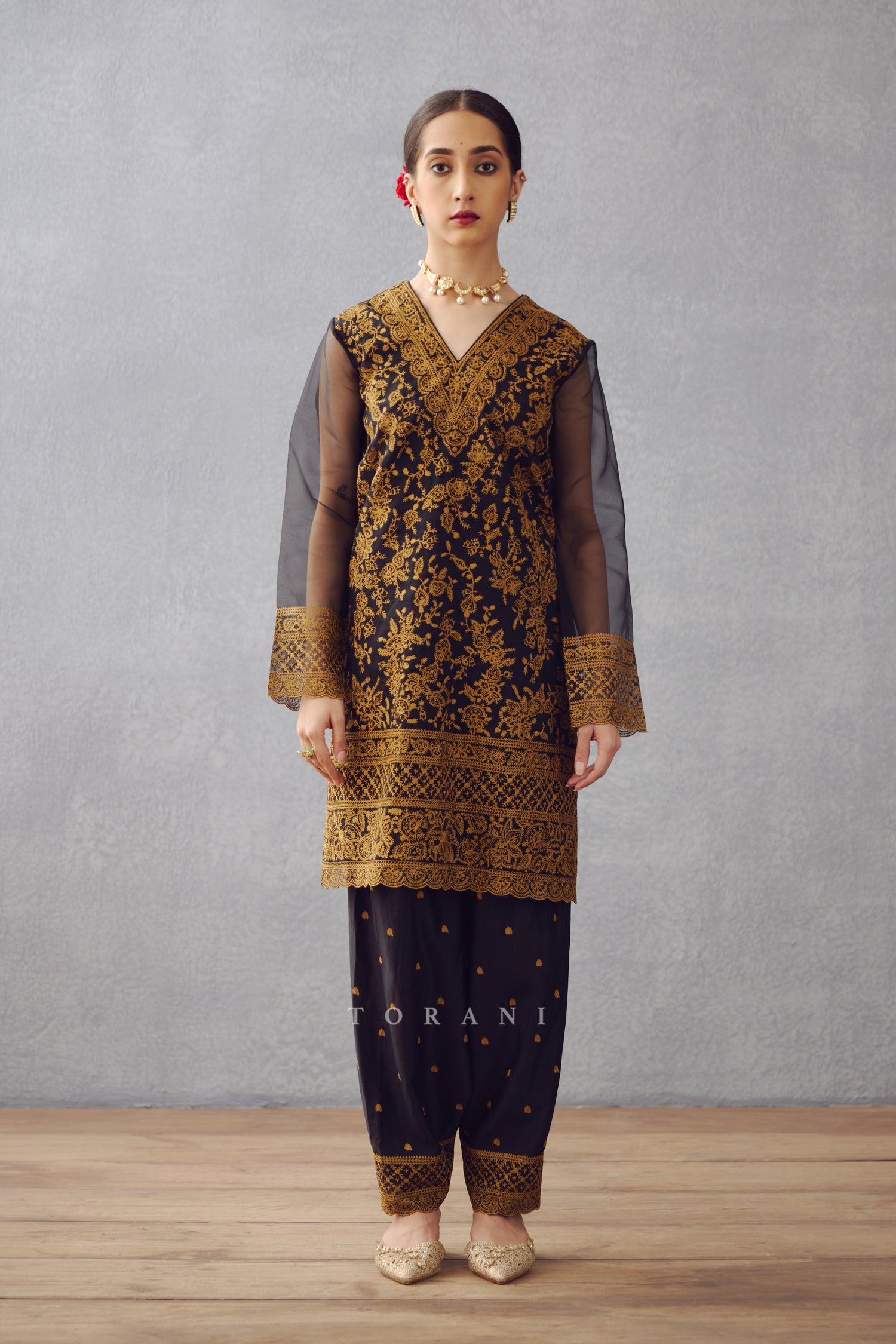 Gulghast Meena Kurta Set